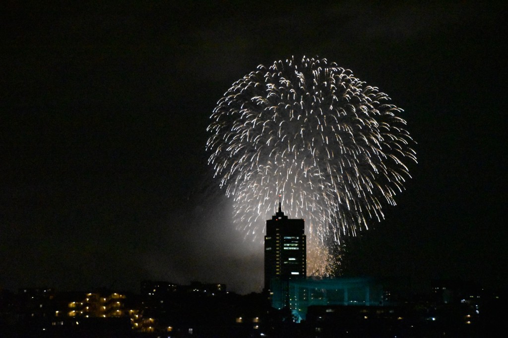 信明コーポから見た第38回世田谷区たまがわ花火大会の画像16